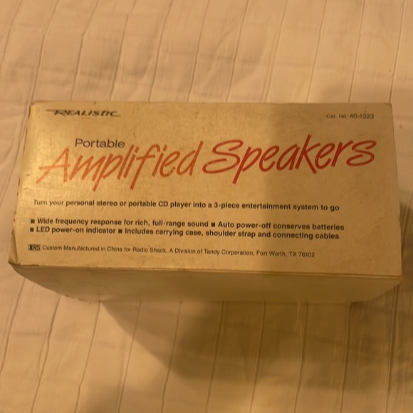 Realistic minimus 0.9 portable amplified studio speaker case cables - Picture 2 of 13